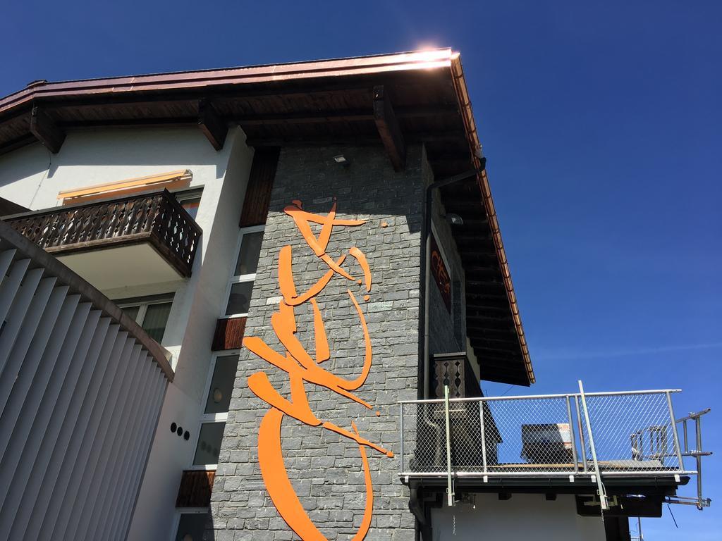 Hotel Restaurant Chesa Flims Exterior foto